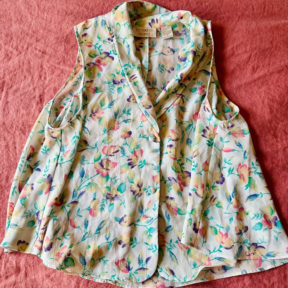 Vintage Victoria's Secret Top and Shorts Small